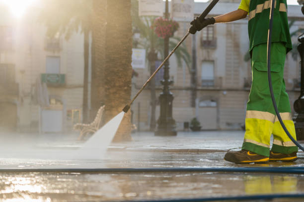 Garage Pressure Washing in Fulton, IL
